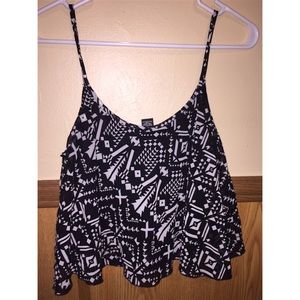 Rue 21 black and white crop top